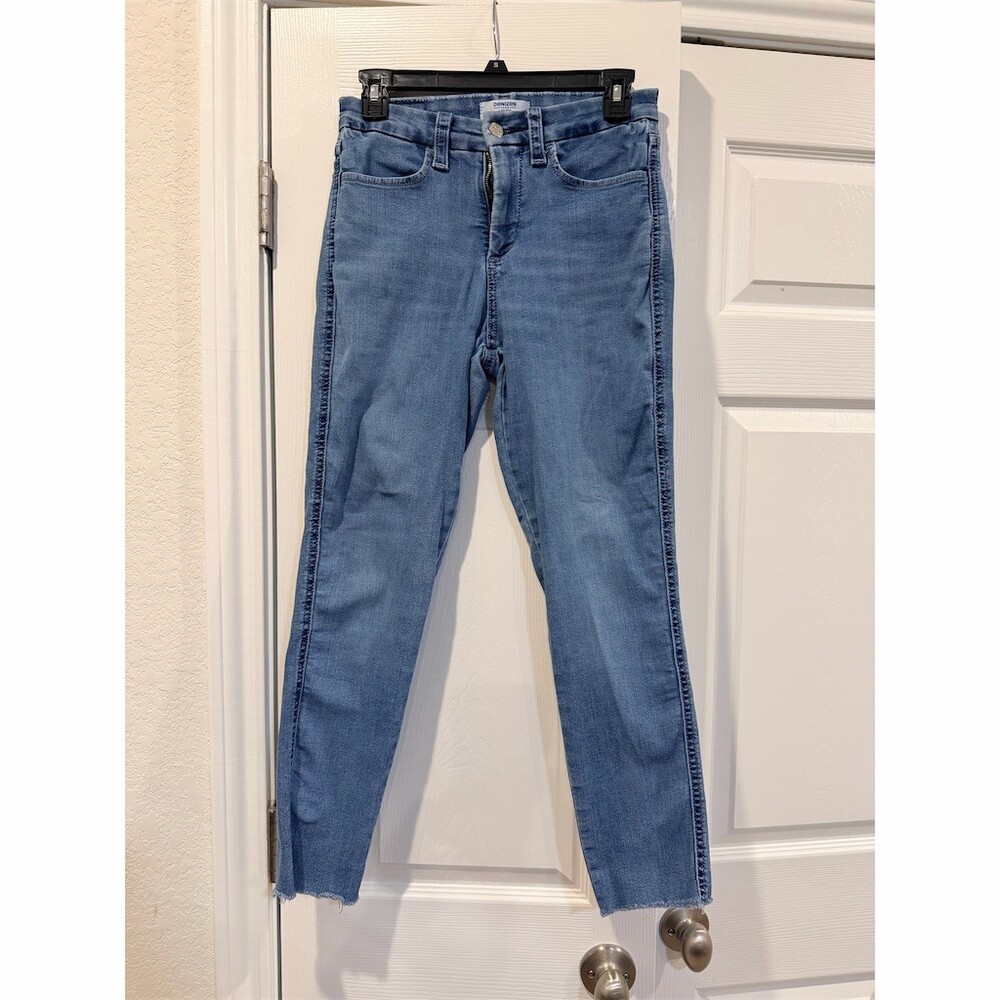 Denizen by Levi's High Rise Skinny Jeans Women's Size 6 W28 Medium Wash